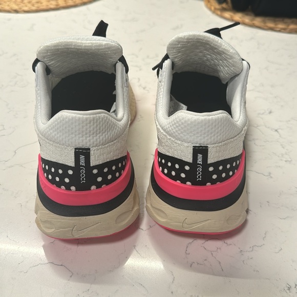 Nike react infinity flyknit- men’s size 10 - Picture 4 of 6